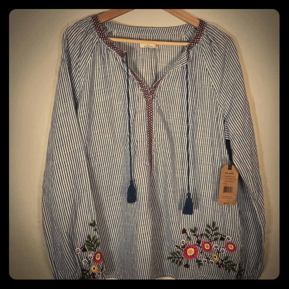 👛 Ruff Hewn Embroidered Top